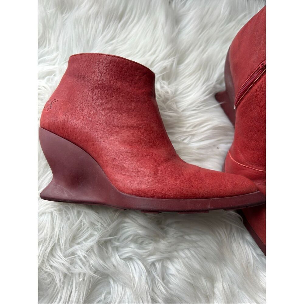 John fluevog THE JITTERS WEDGED ANKLE booties red color size 8 - Picture 2 of 7
